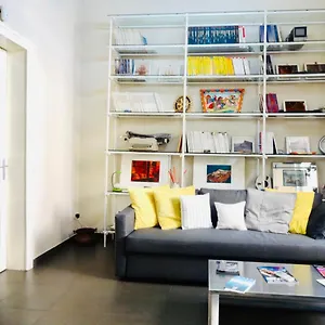 https://nonna-mafalda-house.taorminaitalyhotels.com