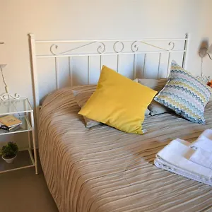 https://la-casa-di-gabri.taorminaitalyhotels.com